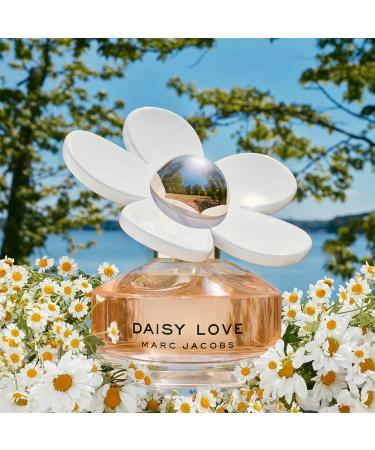 Discover Marc Jacobs Daisy Love Eau de Toilette 3.3 oz - Elevate Your Style Instantly! - Buy Online on GoSupps.com