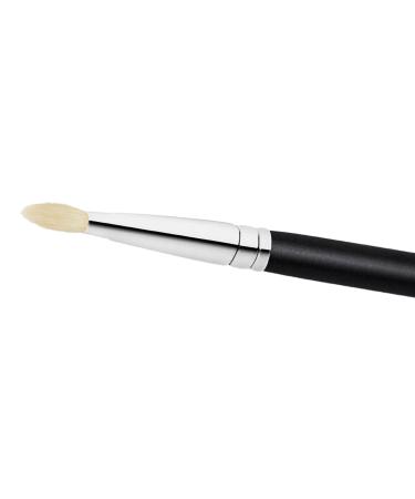 Discover MAC 239 Synthetic Eyeshadow Shader Brush - Elevate Your Style Instantly! - Buy Online on GoSupps.com