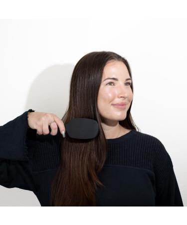 Discover Cricket Binge Compact Cushion Styler Brush - Elevate Your Style Instantly! - Buy Online on GoSupps.com