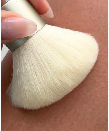 Dolce Glow Kabuki Brush 1 ct - Transform Your Style with the Best Innovation Today! - Buy Online on GoSupps.com
