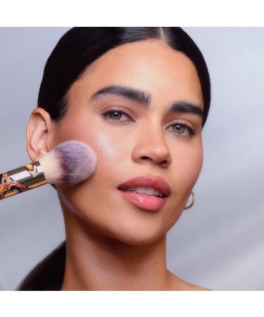 Discover HOURGLASS Veil Limited Edition Travel Powder Brush - Elevate Your Style Instantly! - Buy Online on GoSupps.com