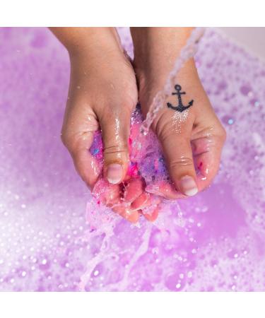 Discover LUSH Best Before Bed Bathing Duo - Elevate Your Style Instantly! - Buy Online on GoSupps.com