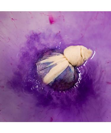 Discover LUSH Best Before Bed Bathing Duo - Elevate Your Style Instantly! - Buy Online on GoSupps.com