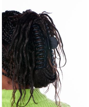 Discover GIMME beauty Thick Hair XL Barrell Double Teeth Claw Clip - Elevate Your Style Instantly! - Buy Online on GoSupps.com
