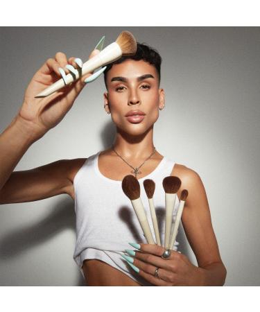 Discover Morphe Morphe X Ariel A58 Signature Cream Contour Brush 1 ct - Elevate Your Style Instantly! - Buy Online on GoSupps.com