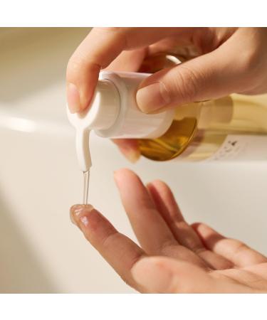 Discover SKIN1004 Madagascar Light Cleansing Oil 6.76 oz - Elevate Your Style Instantly! - Buy Online on GoSupps.com
