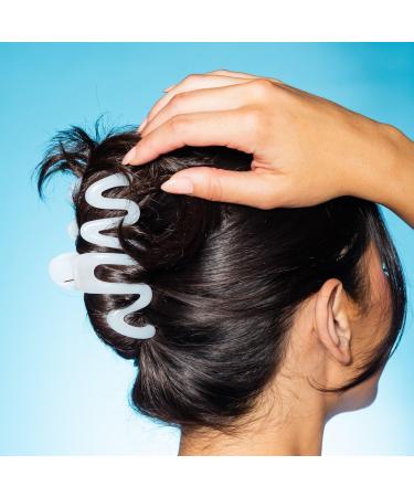 Discover GIMME beauty Medium Hair Squiggle 2.0 Claw Clip Pink/White - Elevate Your Style Instantly! - Buy Online on GoSupps.com