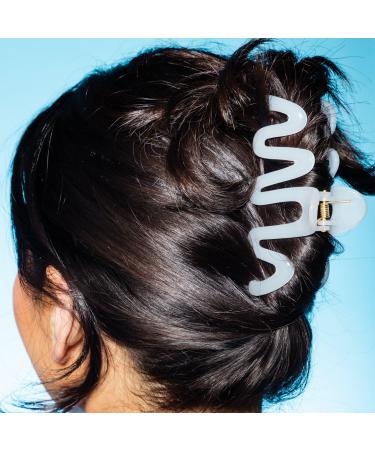 Discover GIMME beauty Medium Hair Squiggle 2.0 Claw Clip Pink/White - Elevate Your Style Instantly! - Buy Online on GoSupps.com
