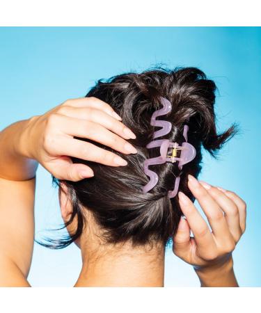 Discover GIMME beauty Medium Hair Squiggle 2.0 Claw Clip Pink/White - Elevate Your Style Instantly! - Buy Online on GoSupps.com