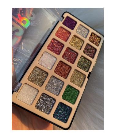 Makeupistan Vip Glitter Eyeshadow Palette 01 - Buy Online on GoSupps.com