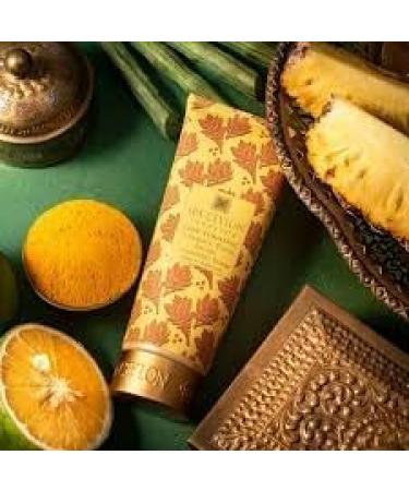 True Turmeric - Vitamin C Glow - Facial Cleansing Foam 150ml MSF