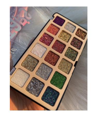 Makeupistan Vip Glitter Eyeshadow Palette 01 - Buy Online on GoSupps.com