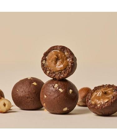 foodspring - Protein Balls Creamy Filling Variety Pack - 12 assorted 40g protein snacks in the flavors: Hazelnut-Cocoa and Peanut Cream - Buy Online on GoSupps.com