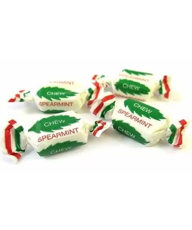 Old Timers Spearmint Flavour Chews Toffee in Victorian Style Plastic Jar 970 millilitre 600 gram