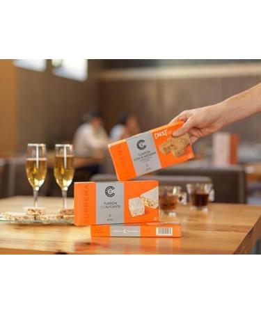 Castillo de Jijona Nougat chocolat croustillant 200 g - Nougat traditionnel - Doux et croustillant - Sans gluten - Qualit supr me - Recette artisanale - Fabriqu en Espagne (Jijona) - Buy Online on GoSupps.com