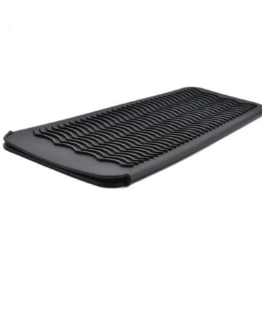 Silicone Heat Resistant Mat for Hair Straightener Curling Iron and Flat Iron Portable Mat and Pouch for Hair Styling Tools - Black