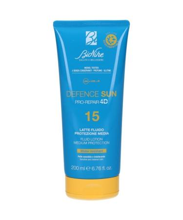 Bionike Defence Sun Liquid Sunscreen Lotion for sensitive and intolerant skin SPF 15 protective and antioxidant action waterproof and non-sticky strengthens and repairs the skin 1 x 200 ml