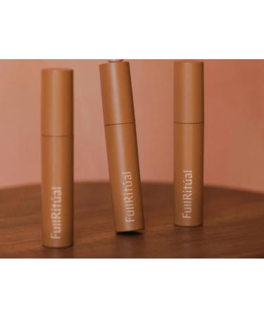 Buy Vegan Magnetic Lip Balm - Hydrating Formula 4ml | International Shipping Available - Buy Online on GoSupps.com