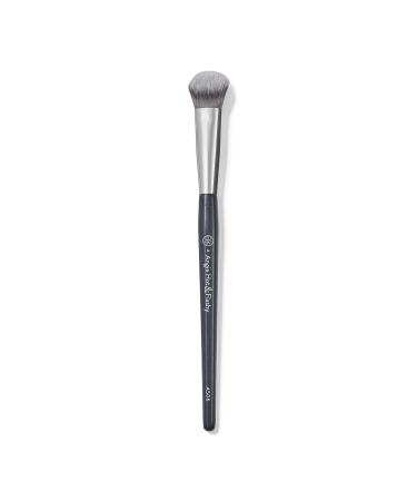 BK BEAUTY BRUSHES - ANGIE HOT & FLASHY A506 CONCEALER - Viral "Kitten Paw" Face Brush - Under-Eye Concealing and Contouring - Makeup Brushes