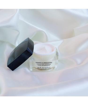 atashi | Gift Set | Intensive Moisturizing Therapy + Anti-Fatigue Illuminating Cream | 50ml + 50ml - Buy Online on GoSupps.com