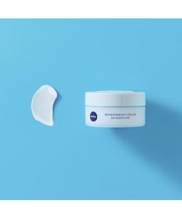 Beiersdorf NIVEA Refreshing day cream FP30 1 x 50 ml face cream with vitamin E refreshing cream for normal and combination skin with sun protection - Buy Online on GoSupps.com