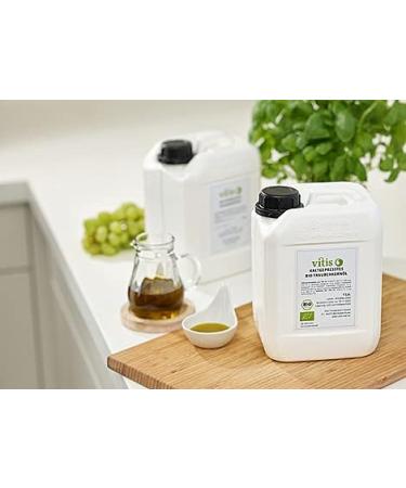  Vitis Vitis Vital Cold Pressed Grapeseed Oil Rich in Vitamin E Moselle Regional Product Certified Manufacturing Process for Cooking Baking Roasting 1 Litre Bottle - Buy Online on GoSupps.com