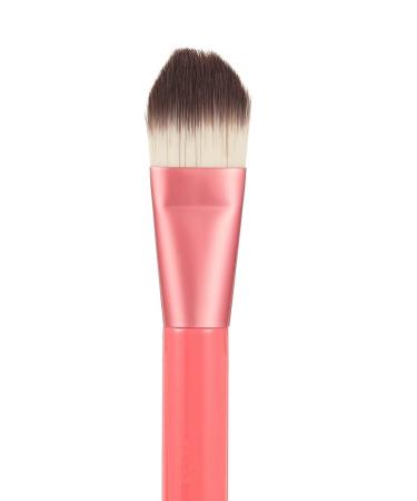 KIKO Milano Smart Foundation Brush 101 | Flat Brush for Liquid & Cream Foundation | Synthetic Bristles - Buy Internationally - Buy Online on GoSupps.com