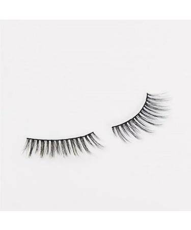 Shop MAC False Lashes 87 - Maximalist Lash for Stunning Volume | International Shipping Available - Buy Online on GoSupps.com
