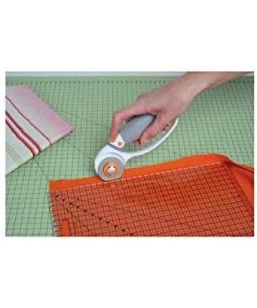 Fiskars Titanium Rotary Blade 45mm - Straight Cutting Spare Blade for Precision Straight Cuts - Titanium Carbide Roller Blade 1003909 - Buy Online on GoSupps.com