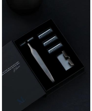 MELLE Dusty Metal Razor for Women | 1x Metal Razor Head & Holder in Matte Grey | 3x Replacement Blades - Superior Shaving Experience - Buy Online on GoSupps.com