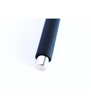 KM-Nails Cat Eye Magnet Round Brush with Rubberized Handle - Premium Quality & International Shipping - Buy Online on GoSupps.com
