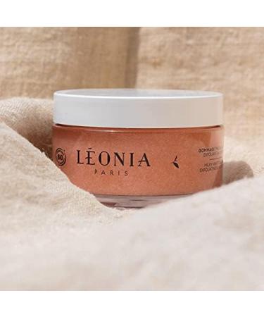 MILK WHITE TEA SCRUB - EXFOLIATING & MOISTURIZING - Buy Online on GoSupps.com