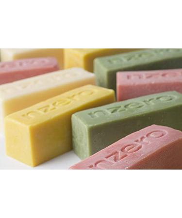 NZEROWAX Organic Ski Wax | Eco-Friendly Plant Wax for Skiing Snowboarding & Touring | 200g & 50g (x4) - Buy Online on GoSupps.com