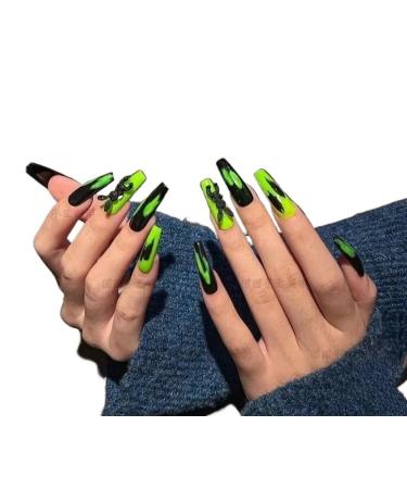 Temperament-enhancing nail art European and American spice girls graffiti green rabbit nail art pure hand-wearable finished product-wearing nail is detachable and white and sweet.(M)