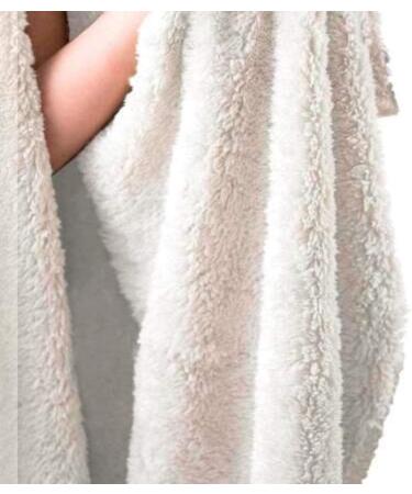 Harry Potter Hooded Blanket - Plush Gryffindor Slytherin Ravenclaw Hufflepuff | Warm Bed Linen (150 x 200 cm) - Buy Online on GoSupps.com