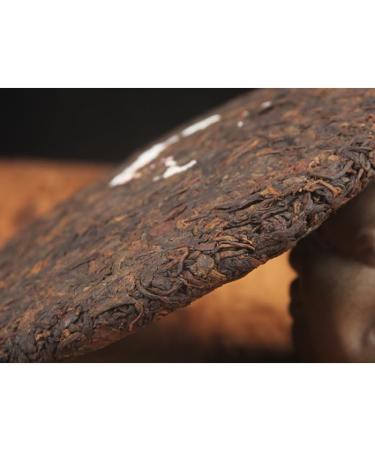 HELLOYOUNG 357g de g teau au th Pu'er bio Golden Charm du Yunnan Traditionnellement frit la main ce g teau vert au go t apaisant est id al pour accompagner vos plats Th pu-erh Pu'er Tea - Buy Online on GoSupps.com