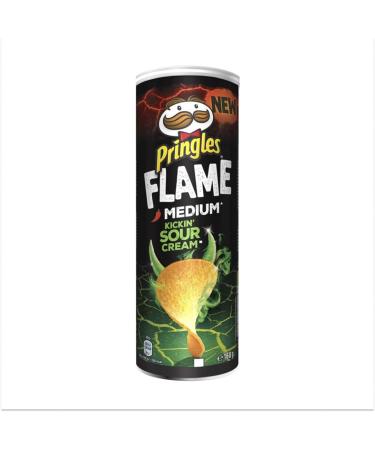Pringles Flame Medium Kickin Sour Cream Flavor 160 gr - tray 9 stuks - Buy Online on GoSupps.com