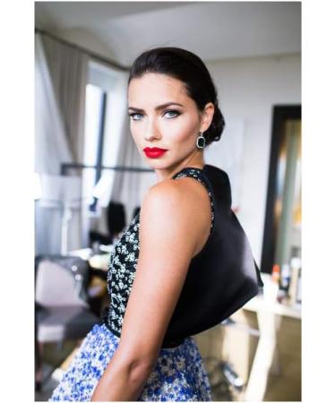 Maybelline Color Sensational The Creams Nourishing Lipstick - Rose Embrace - Buy Online on GoSupps.com