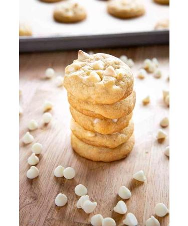 Finest Belgian White Chocolate Chips 1kg Bag - Buy Online on GoSupps.com