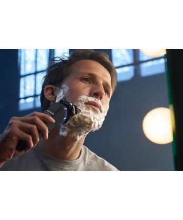 Philips Electric Shaver Series 7000 Wet & Dry with SkinIQ technology & Cable-free Quick Clean Pod S7882/50 - Buy Online on GoSupps.com