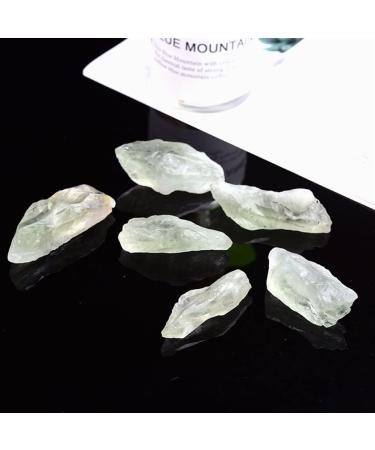 Natural Crystal 1PC Natural Green Backbone Crystal Reiki Specimen Raw Crystals Stone Points Stone Raw Crystals Home Decoration ERBDRGAZ (Color : Light Green Size : 10-30 g) 10-30 g Light Green - Buy Online on GoSupps.com