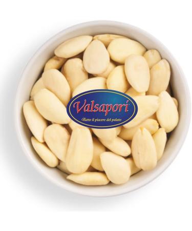  HOME LINE Valsapori - RAW ALMONDS Scalded and peeled - 100g envelope - Origin: Sicily | Raw Italian almond unroasted - Whole peeled almond Dried fruit snack Rich in fiber and vitamins - Buy Online on GoSupps.com