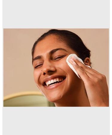 Buy The Body Shop Vitamin C Glow Revealing Tonic - Illuminating & Even Skin Solution - 5 Fl Oz | International Shipping Available - Buy Online on GoSupps.com
