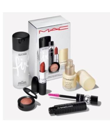 M.A.C Merry Must- Haves Kit.