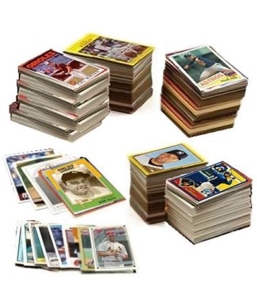 MLB Baseball Card Collector Box Over 500 Different Cards. Great Mix of players from the last 25 years. Ships in a new brand new factory sealed white box perfect for gift giving.