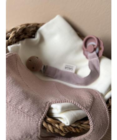 SAGA Copenhagen Pacifier Chain Pala - 100% Organic & Sustainable GOTS-Certified Mauve 2x17cm - International Shipping Available - Buy Online on GoSupps.com