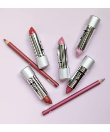 Zuzu Luxe Lip Pencil in Fraise - Fuchsia/Cool | Infused with Jojoba Seed Oil and Aloe | Natural, Paraben-free, Vegan Lip Liner | 0.04 oz - Buy Online on GoSupps.com