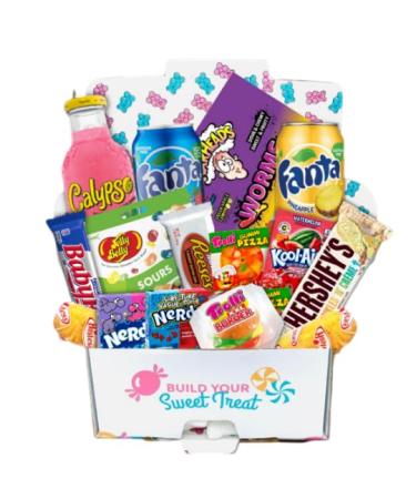 Discover the Best of the USA with Our American Hamper: A Delectable Collection of Bottles Candies Chocolates and More!