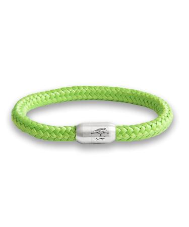 The original equestrian sport horse sport horses jockey club sailtew bracelet with horses engraving handmade high -quality magnetic closure diameter 8 mm women men unisex green 22.0 centimeters