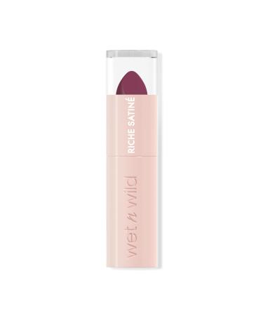 Wet n Wild Rich Satin Lip Colour, Long-Lasting Lipstick with Satin Finish, Non-Drying, Moisturizing and Richly Pigmented Formula with Velvety Texture, Berried Life